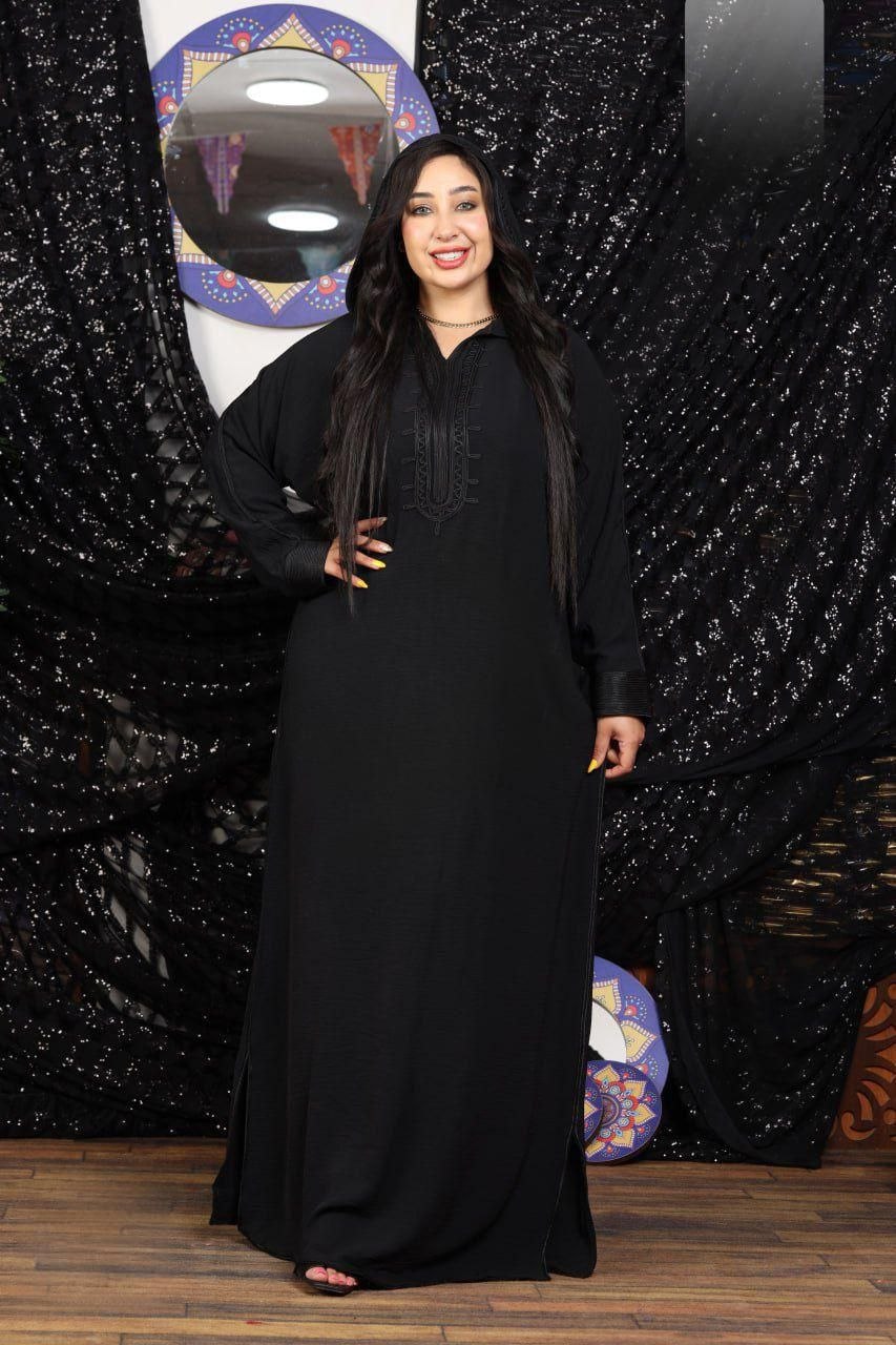 Vestido Abaya em Crepe Egípcio com Bordado Ornamental Clássico
