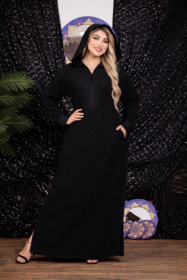 Vestido Abaya em Crepe Egípcio com Bordado Ornamental Clássico