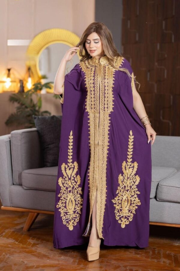 Kaftan Luxo em Crepe com Bordado Feito à Mão
