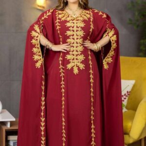 Vestido Abaya com Bordado Geométrico em Linhas Verticais e Cristais